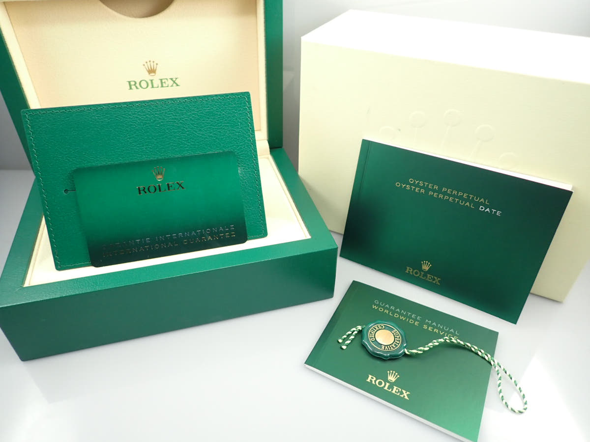 ロレックス オイスターパーペチュアル41 Ref.124300 ブライトブルー文字盤 中古 630PUCJL