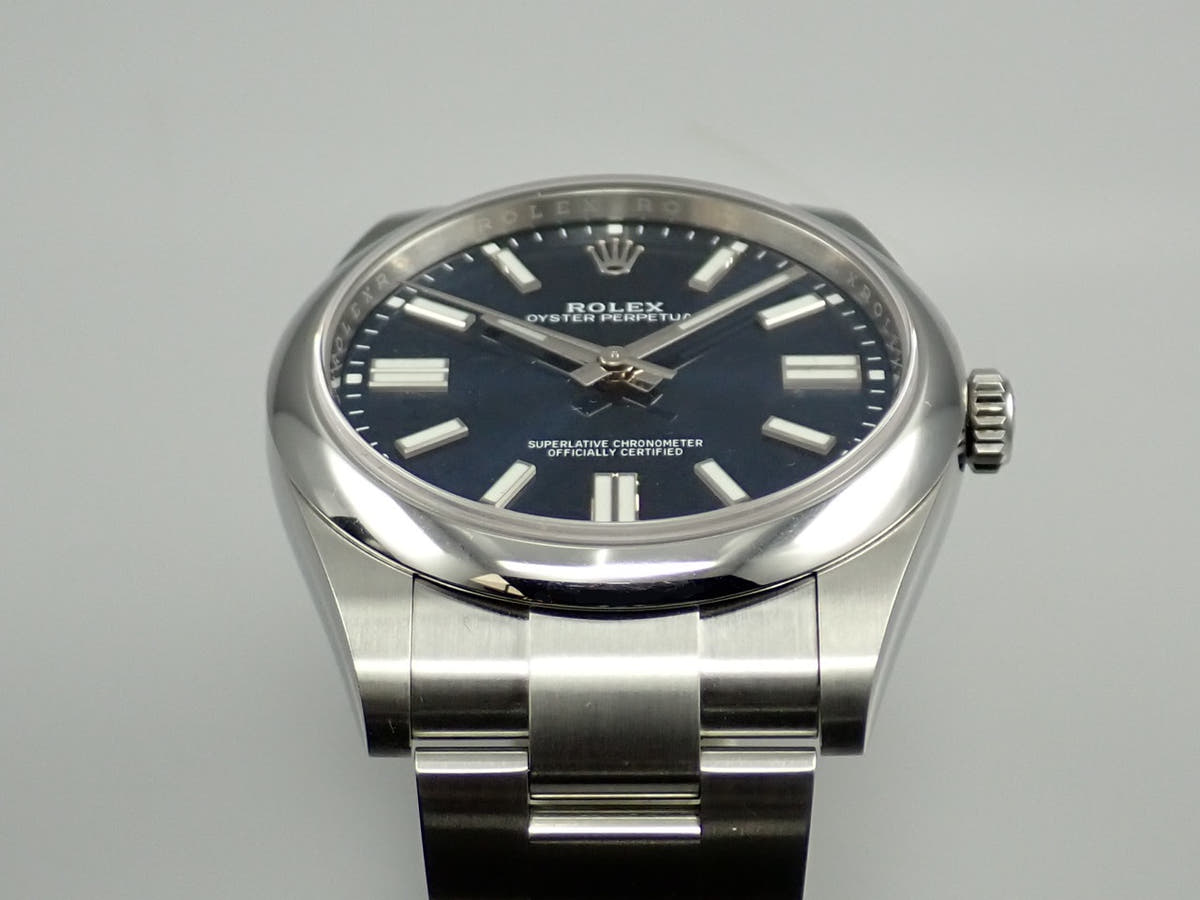 ロレックス オイスターパーペチュアル41 Ref.124300 ブライトブルー文字盤 中古 630PUCJL