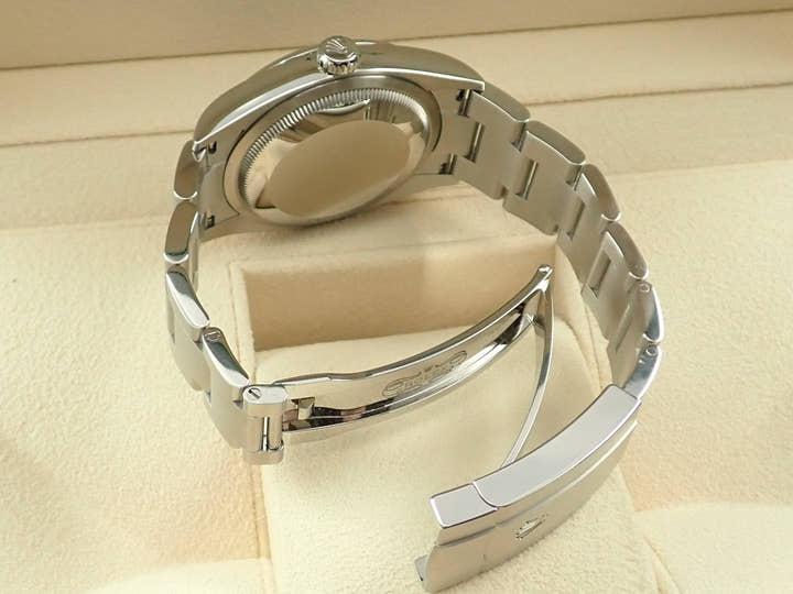 ロレックス オイスターパーペチュアル36 Ref.126000 ステンレススチール ブラック文字盤
