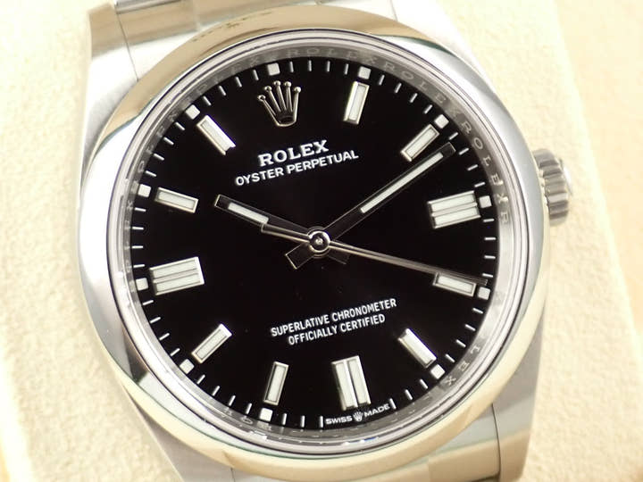 ロレックス オイスターパーペチュアル36 Ref.126000 ステンレススチール ブラック文字盤