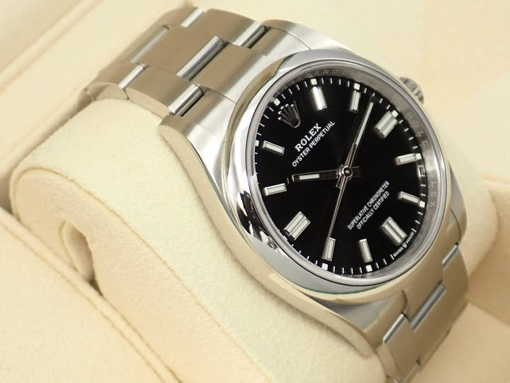 ロレックス オイスターパーペチュアル36 Ref.126000 ステンレススチール ブラック文字盤