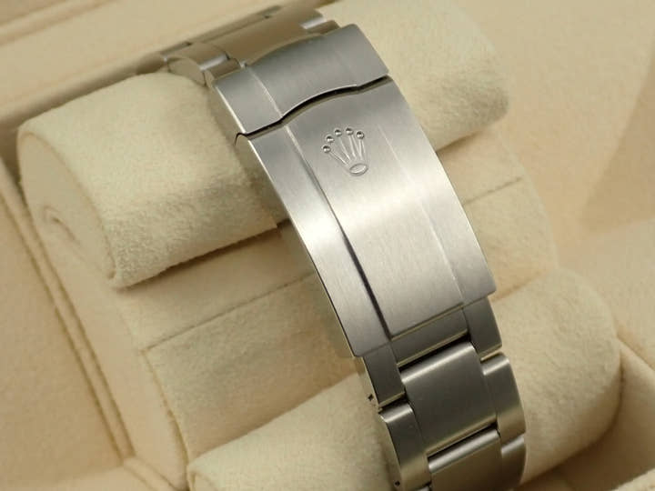 ロレックス オイスターパーペチュアル36 Ref.126000 ステンレススチール ブラック文字盤