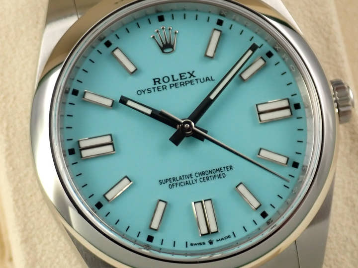 ロレックス オイスターパーペチュアル41 Ref.124300 ステンレススチール ターコイズ文字盤 極美品 2T205785