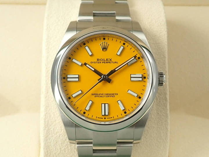 ロレックス オイスターパーペチュアル41 Ref.124300 ステンレススチール イエロー文字盤
