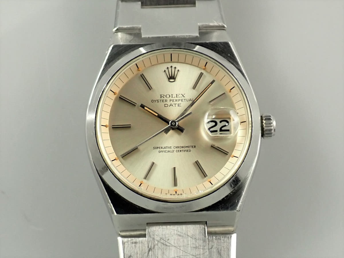 ロレックス オイスターパーペチュアル デイト Ref.1530 シルバー文字盤 中古 1JR4PKVC