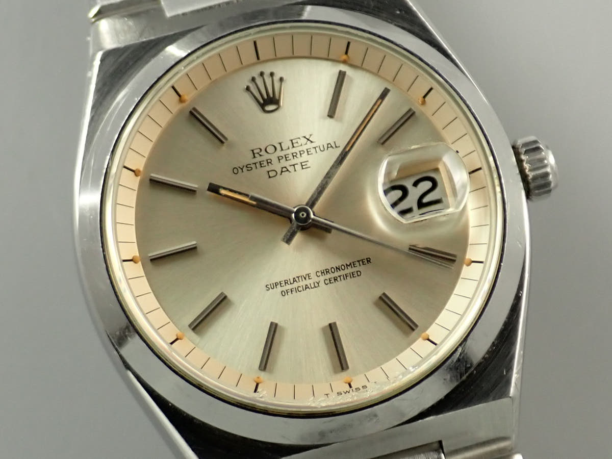 ロレックス オイスターパーペチュアル デイト Ref.1530 シルバー文字盤 中古 1JR4PKVC