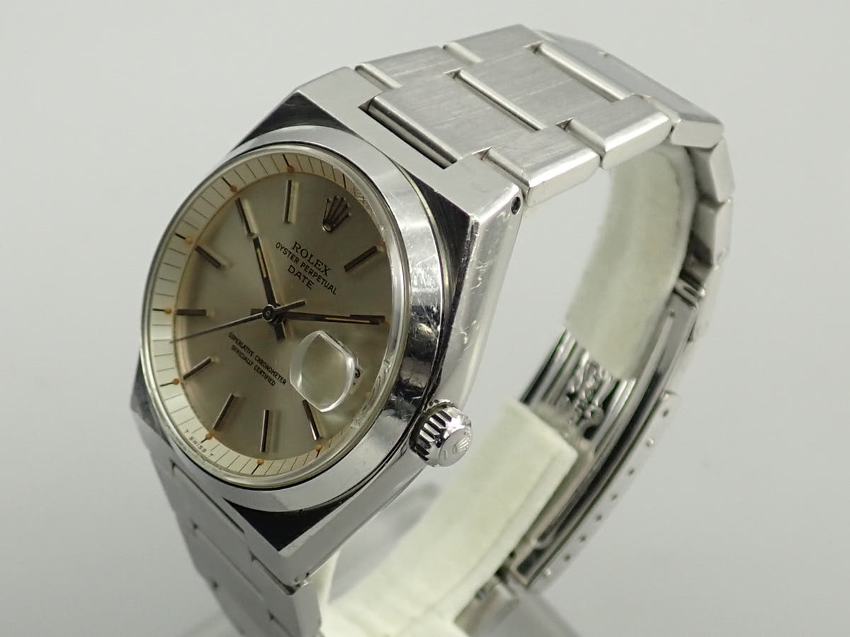 ロレックス オイスターパーペチュアル デイト Ref.1530 シルバー文字盤 中古 1JR4PKVC