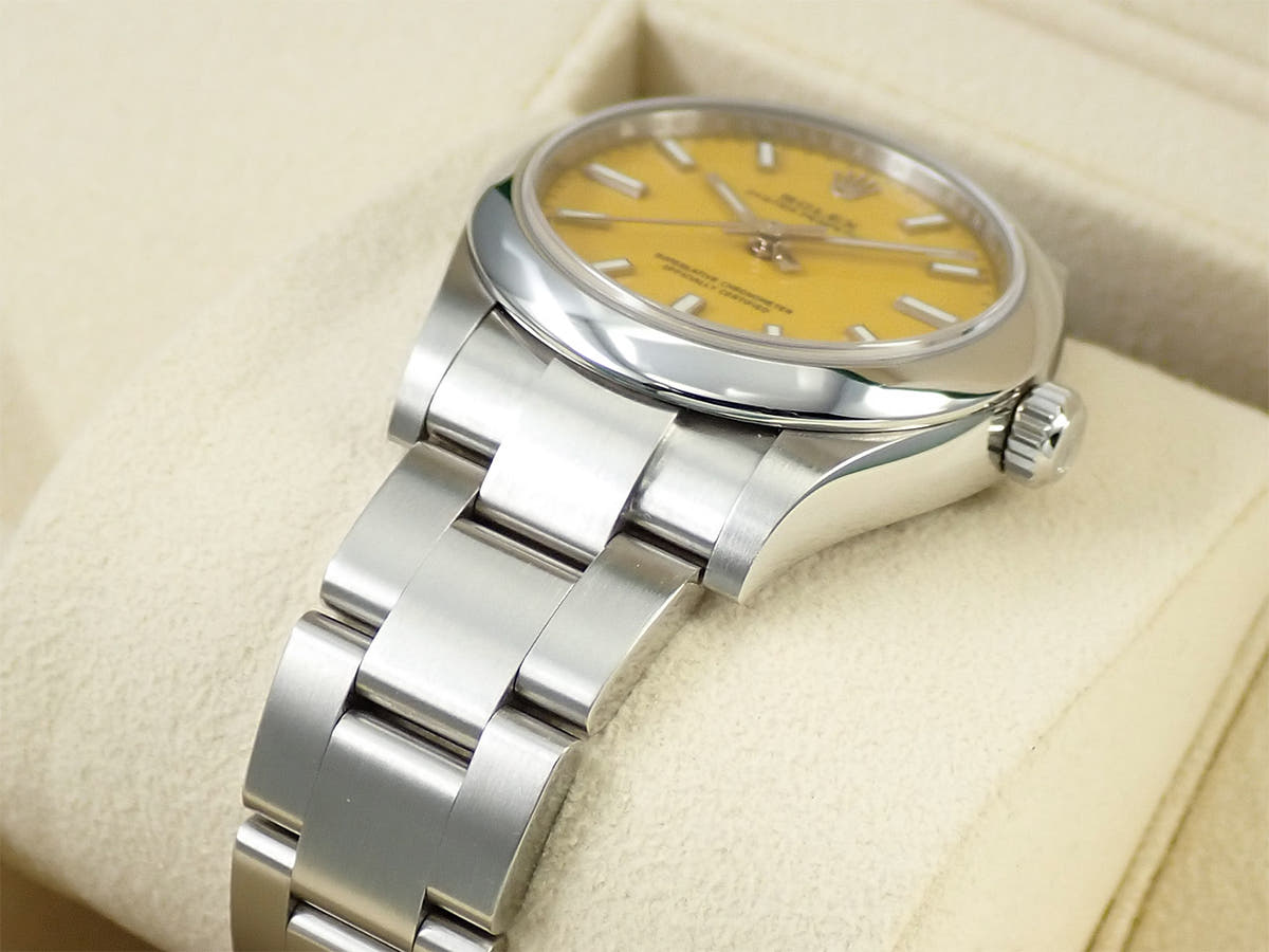 ロレックス オイスターパーペチュアル31 Ref.277200 イエロー文字盤 中古 M44P3W16