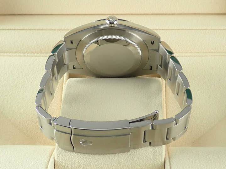 Rolex Oyster Perpetual Ref.124300 Coral Red Dial Unused oyster-perpetual-50