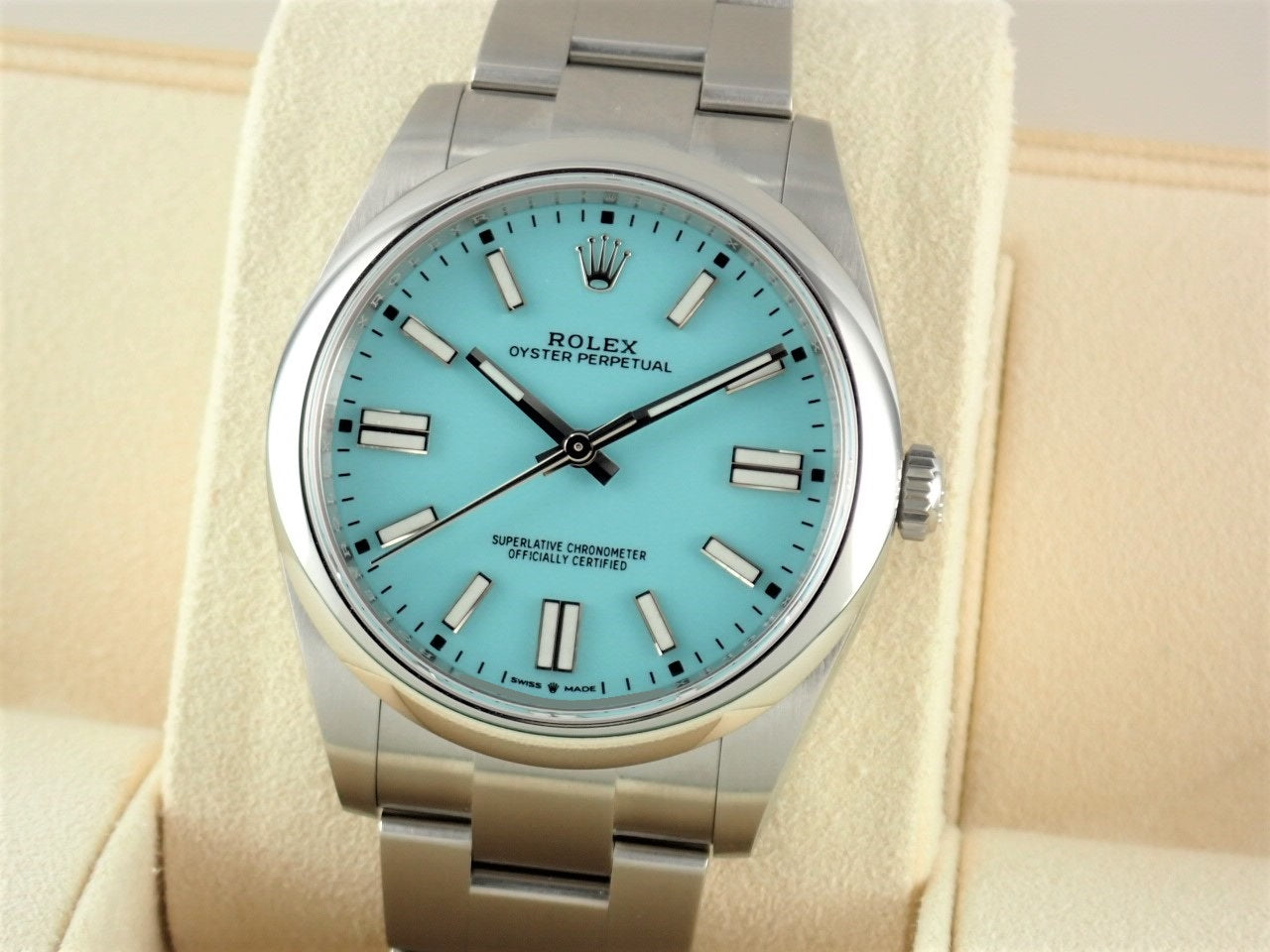 Rolex New Oyster Perpetual 41 Ref.124300