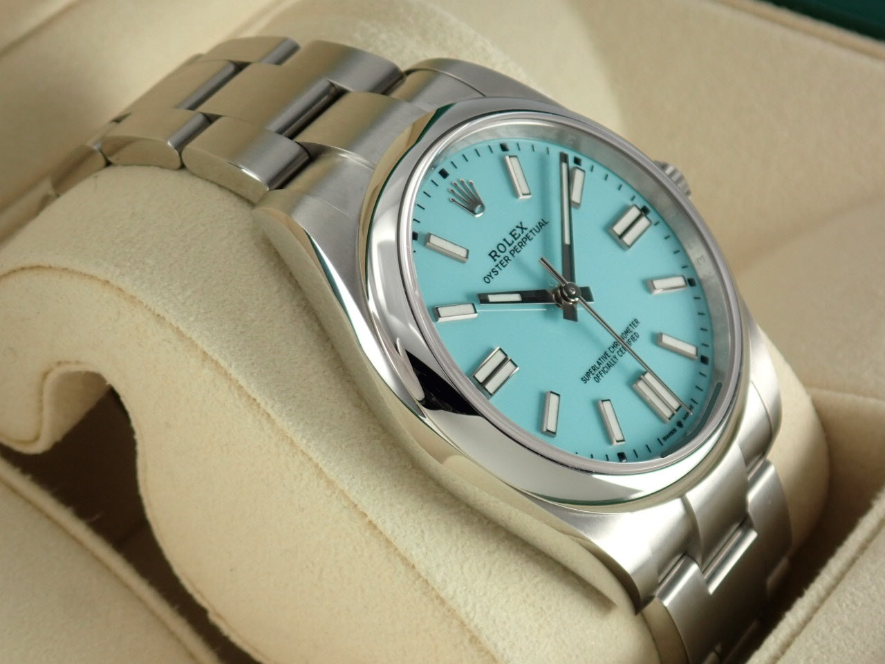 Rolex New Oyster Perpetual 41 Ref.124300