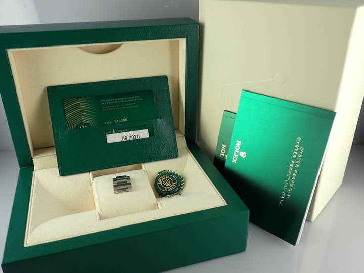 ロレックス オイスターパーペチュアル Ref.126000 グリーン文字盤 中古 oyster-perpetual-53