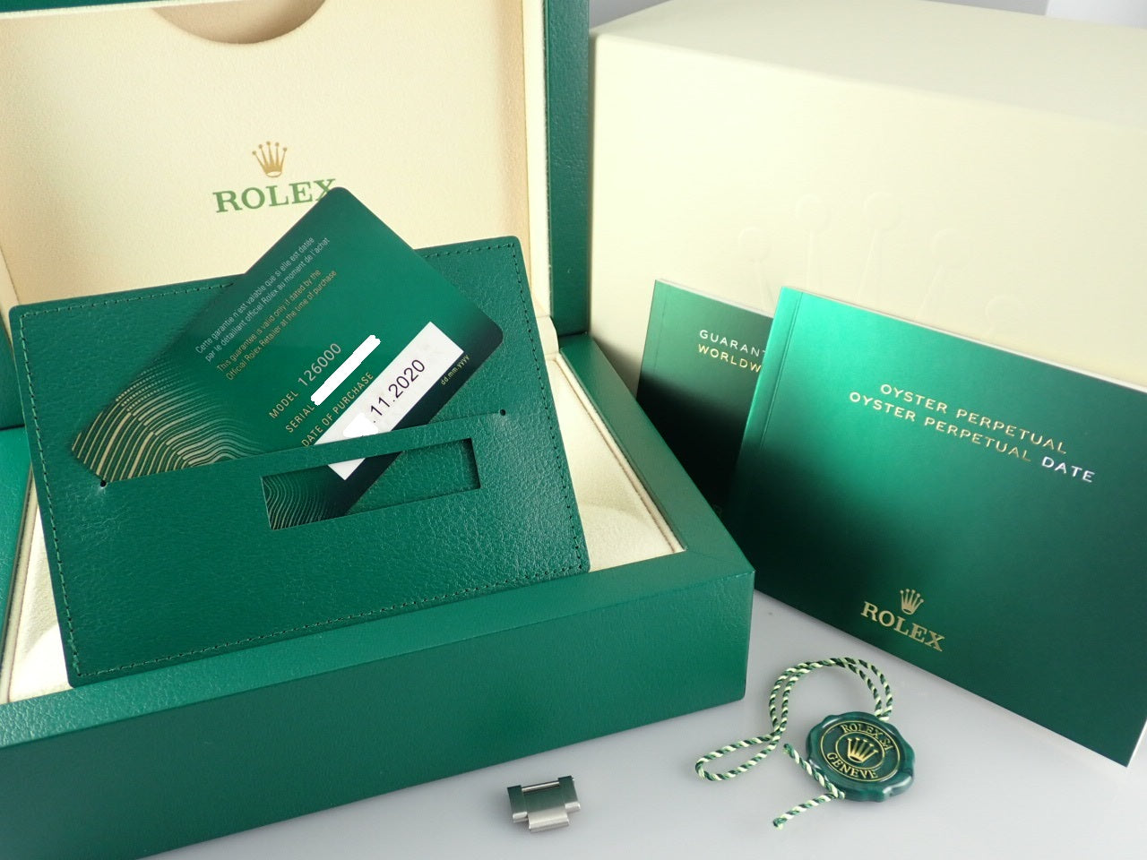 Rolex New Oyster Perpetual 36 Ref.126000