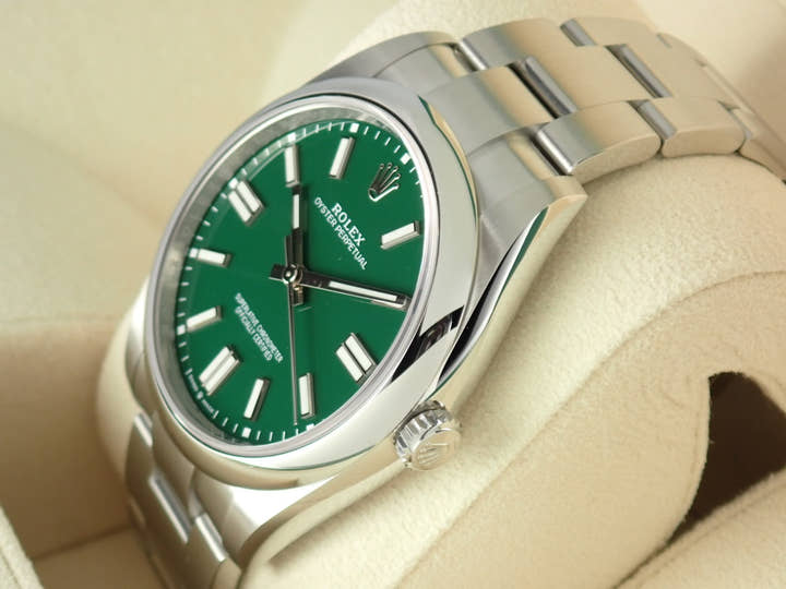 ロレックス オイスターパーペチュアル Ref.124300 グリーン文字盤 未使用 oyster-perpetual-59