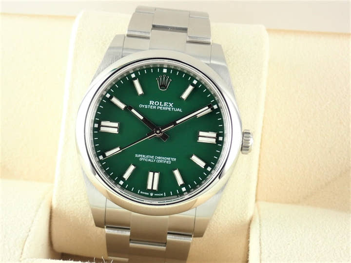 ロレックス オイスターパーペチュアル Ref.124300 グリーン文字盤 未使用 oyster-perpetual-63
