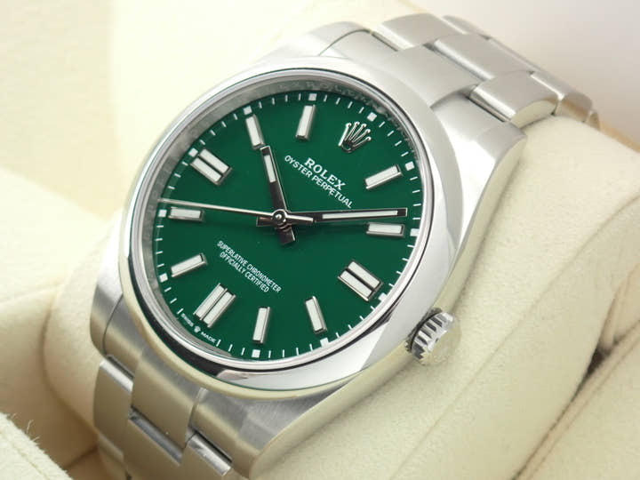 ロレックス オイスターパーペチュアル Ref.124300 グリーン文字盤 未使用 oyster-perpetual-63