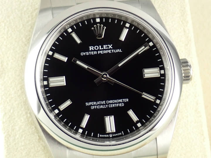 ロレックス オイスターパーペチュアル Ref.126000 ブラック文字盤 美品 oyster-perpetual-70