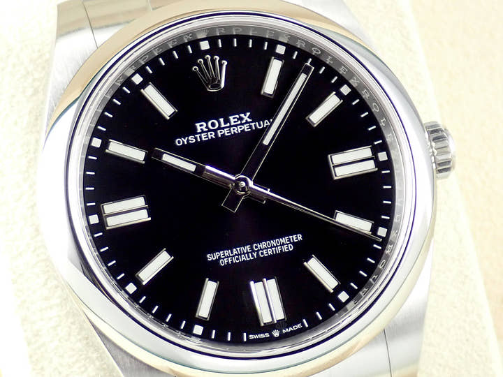 ロレックス オイスターパーペチュアル Ref.124300 ブラック文字盤 未使用 oyster-perpetual-74