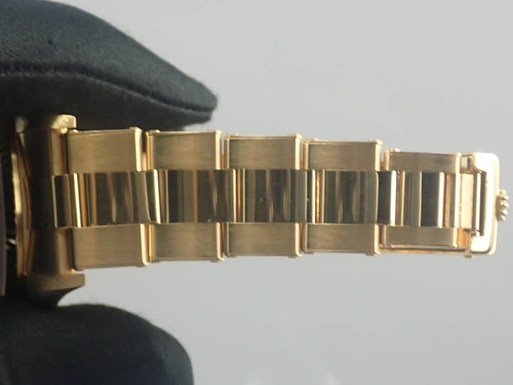 Rolex Oyster Perpetual Ref. 14238M Yellow Gold Champagne Dial