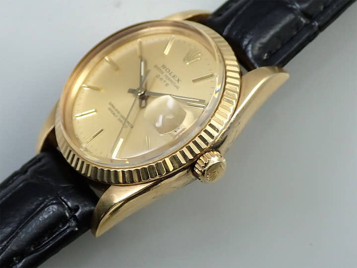Rolex Oyster Perpetual Date Ref. 15038 Yellow Gold Champagne Dial