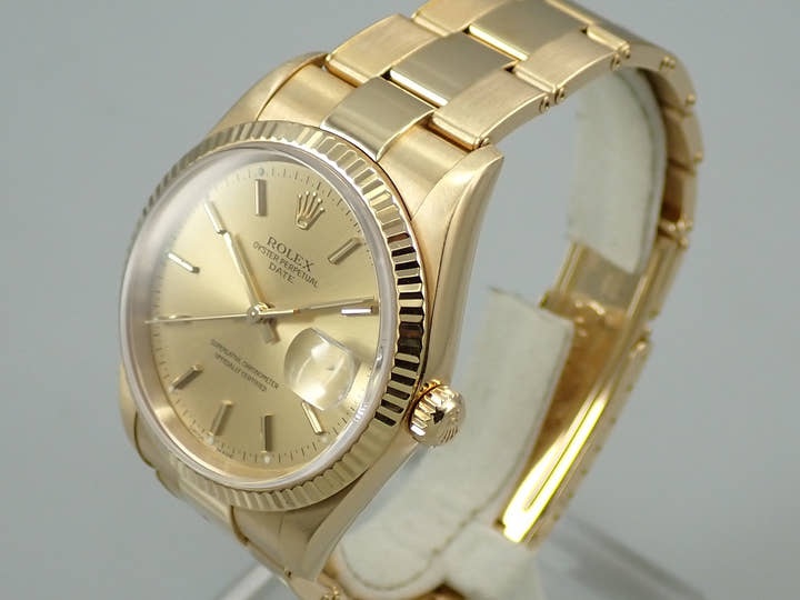Rolex Oyster Perpetual Date Ref. 15238 Yellow Gold Champagne Dial