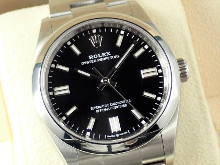 ロレックス オイスターパーペチュアル36 Ref.126000 ステンレススチール ブラック文字盤