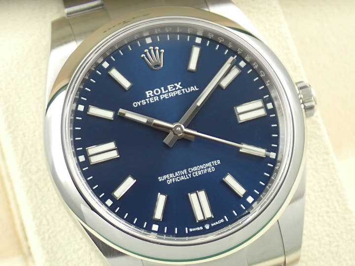 ロレックス オイスターパーペチュアル41 Ref.124300 ステンレススチール ブライトブルー文字盤