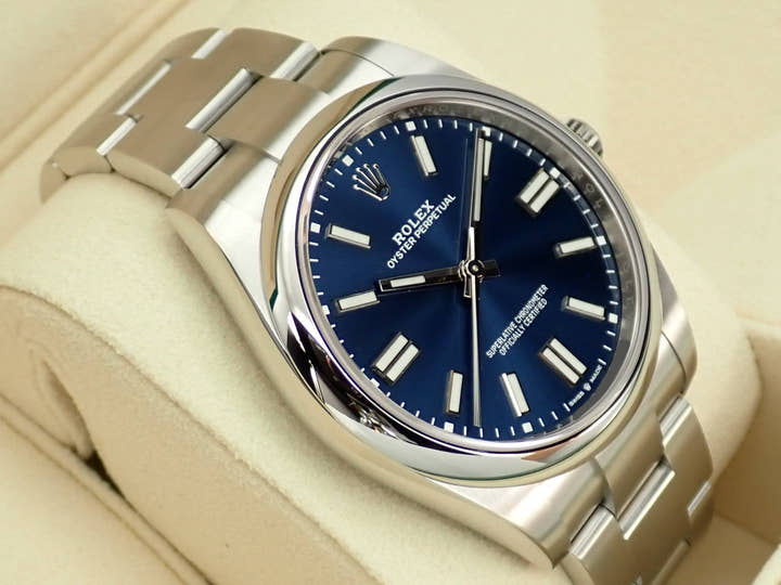 ロレックス オイスターパーペチュアル41 Ref.124300 ステンレススチール ブライトブルー文字盤