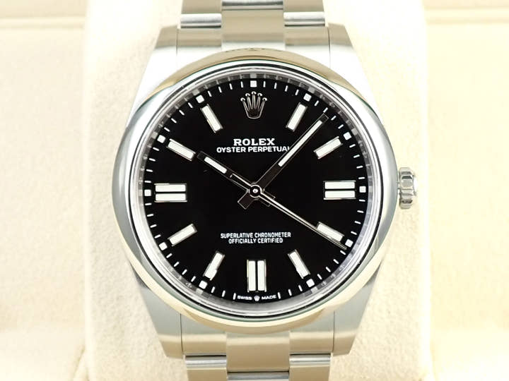 Rolex Oyster Perpetual 41 Ref. 124300 Stainless Steel Bright Black Dial