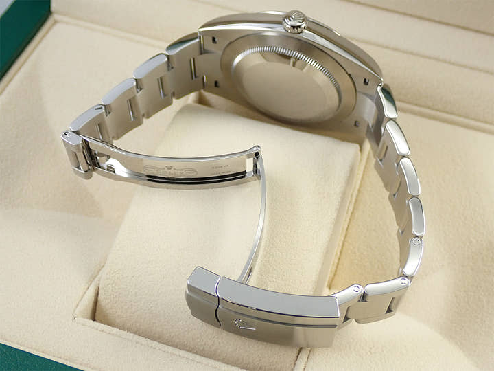 Rolex Oyster Perpetual 41 Ref. 124300 Stainless Steel Green Dial