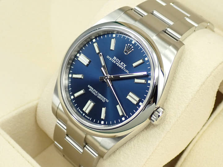 ロレックス オイスターパーペチュアル41 Ref.124300 ステンレススチール ブライトブルー文字盤