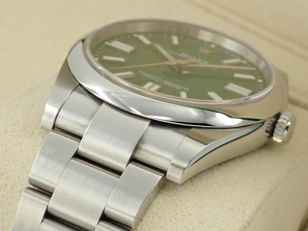 Rolex Oyster Perpetual 41 Ref.124300 SS Green Dial
