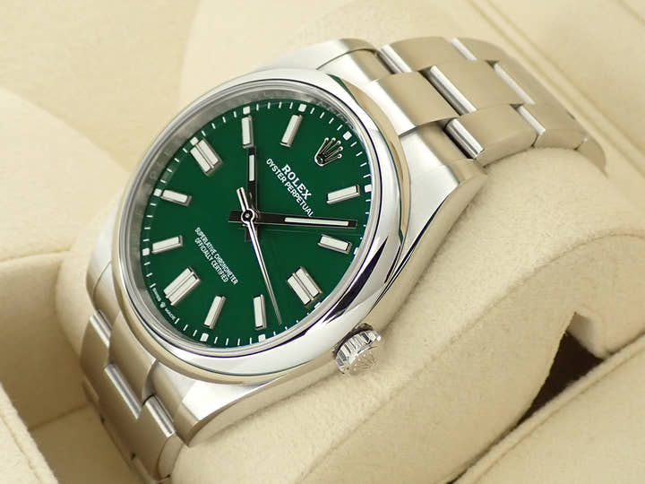 Rolex Oyster Perpetual 41 Ref. 124300 Stainless Steel Green Dial