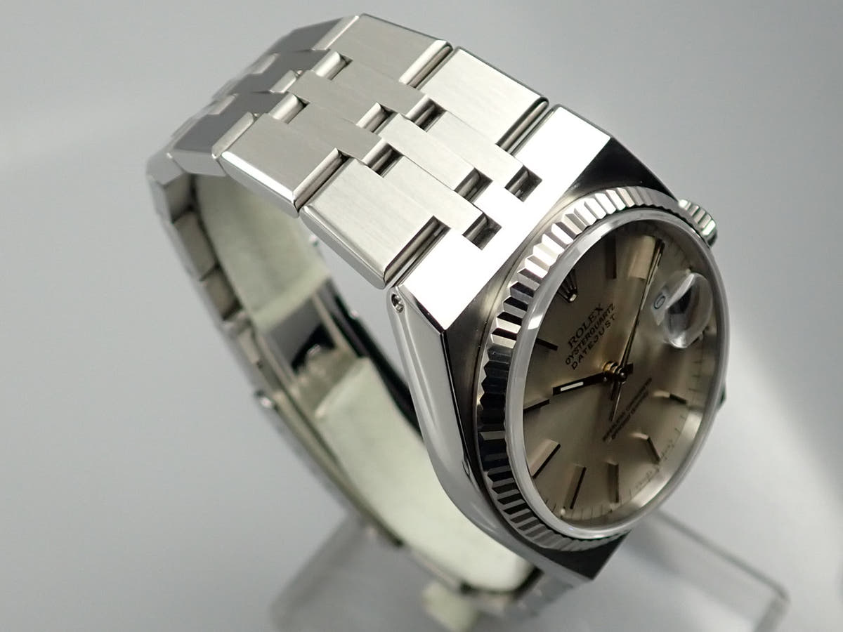 ロレックス オイスタークォーツ Ref.17014 シルバー文字盤 美品 CAF34J49