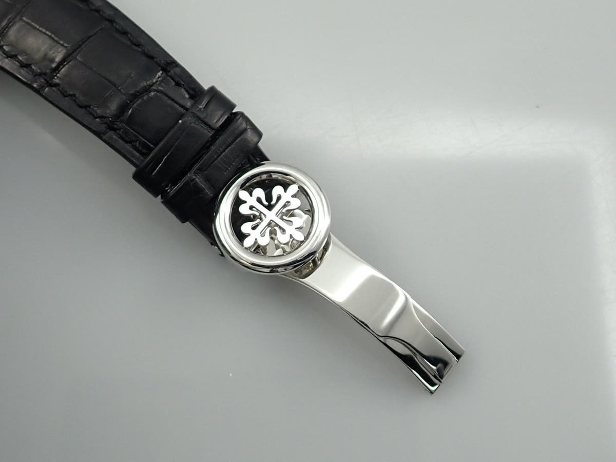 パテックフィリップ パーペチュアルカレンダー レトログラード Ref.5496P-001 シルバー文字盤 中古 K28LZ044