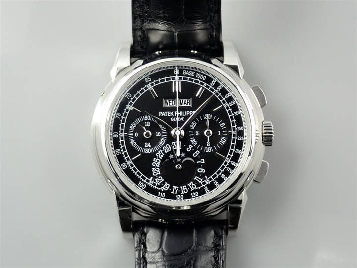 パテックフィリップ パーペチュアルカレンダー クロノグラフ Ref.5970P-001 プラチナ ブラック文字盤