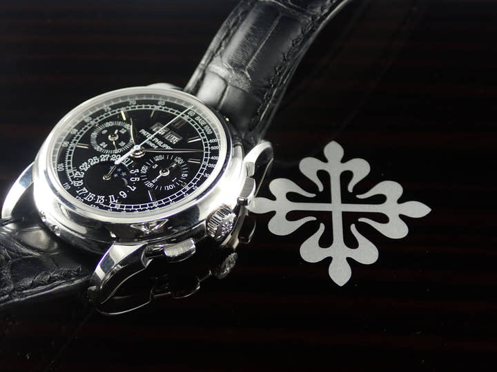 パテックフィリップ パーペチュアルカレンダー クロノグラフ Ref.5970P-001 プラチナ ブラック文字盤