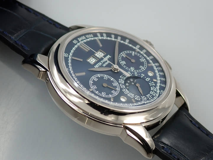 パテックフィリップ パーペチュアルカレンダー クロノグラフ Ref.5270G-014 ブルー文字盤 未使用 92RH06C1