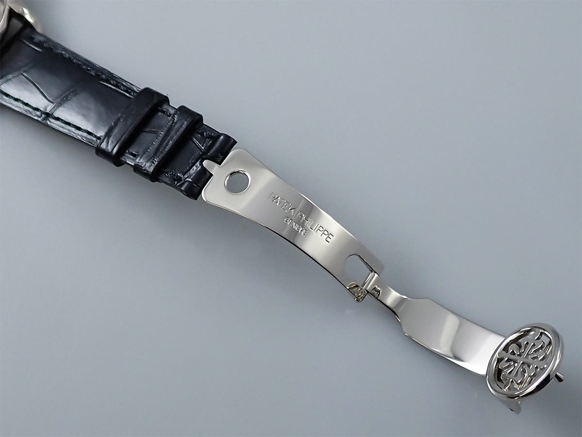 パテックフィリップ パーペチュアルカレンダー クロノグラフ Ref.3970EG-016 シルバー文字盤 美品 P4MC9X59