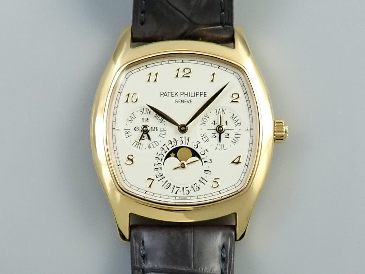 パテックフィリップ パーペチュアルカレンダー Ref.5940J-001 シルバー文字盤 中古 59L9RV6P