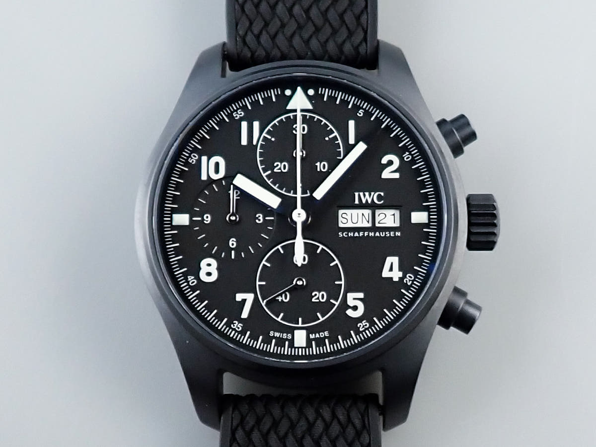 IWC パイロットウォッチ クロノグラフ トリビュート・トゥ・3705 Ref.IW387905 ブラック文字盤 極美品 2S7HZUH6