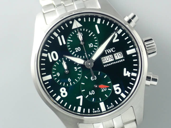 IWC Pilot's Watch Chronograph Ref.IW388104 Green Dial Very Good Condition LLUSY1P4
