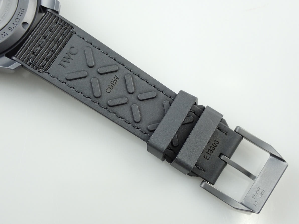 IWC パイロット ウォッチ クロノグラフ トップガン セラタニウム Ref.IW388106 ブラック文字盤 未使用 P25A9J58