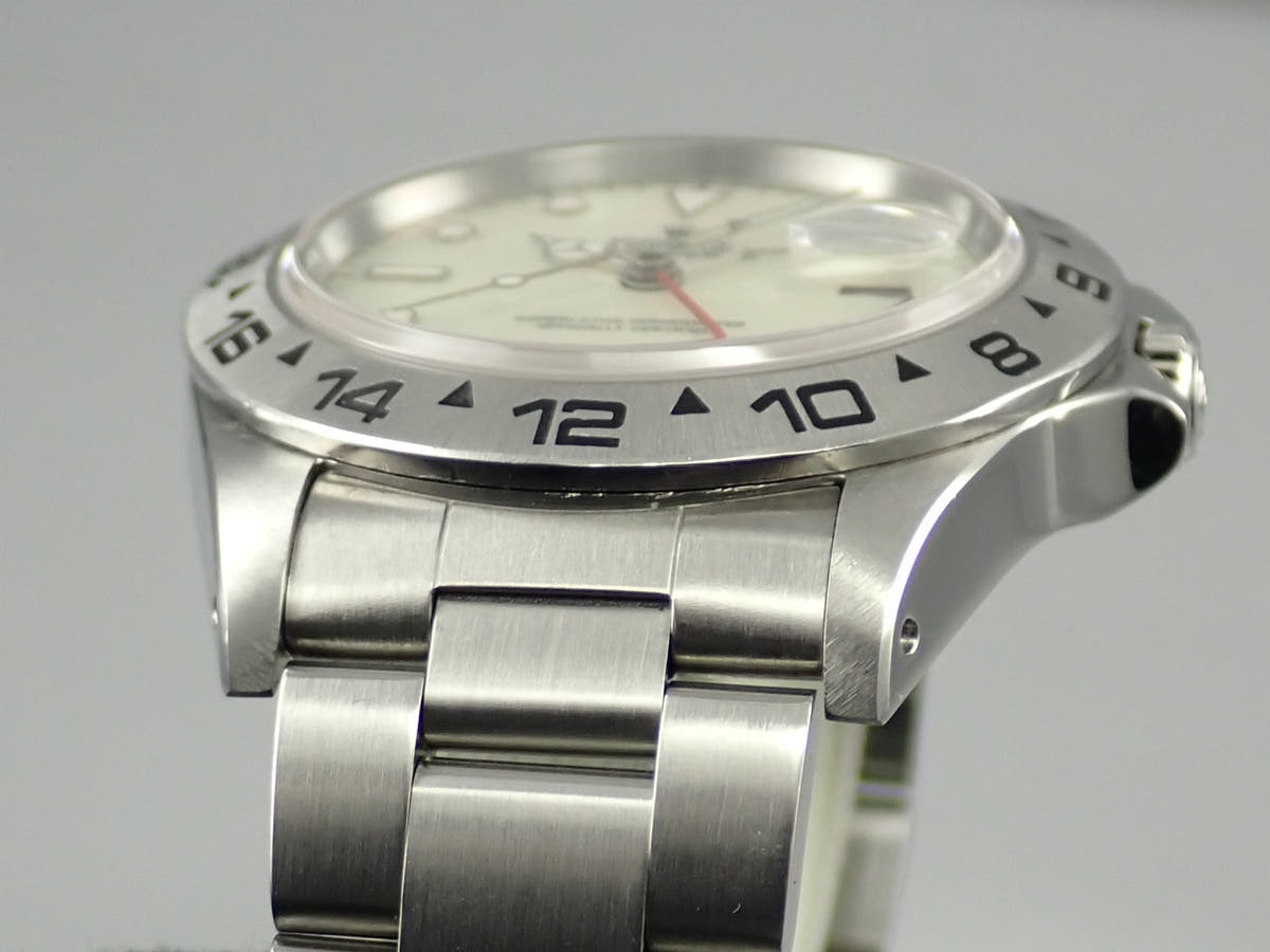 ロレックス エクスプローラーII Ref.16550 アイボリー文字盤 中古 9FZ8UTMY