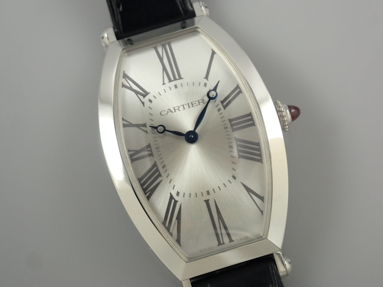 カルティエ トノーウォッチ PLATINUM Ref.WGTN0005 Cartier Tonneau