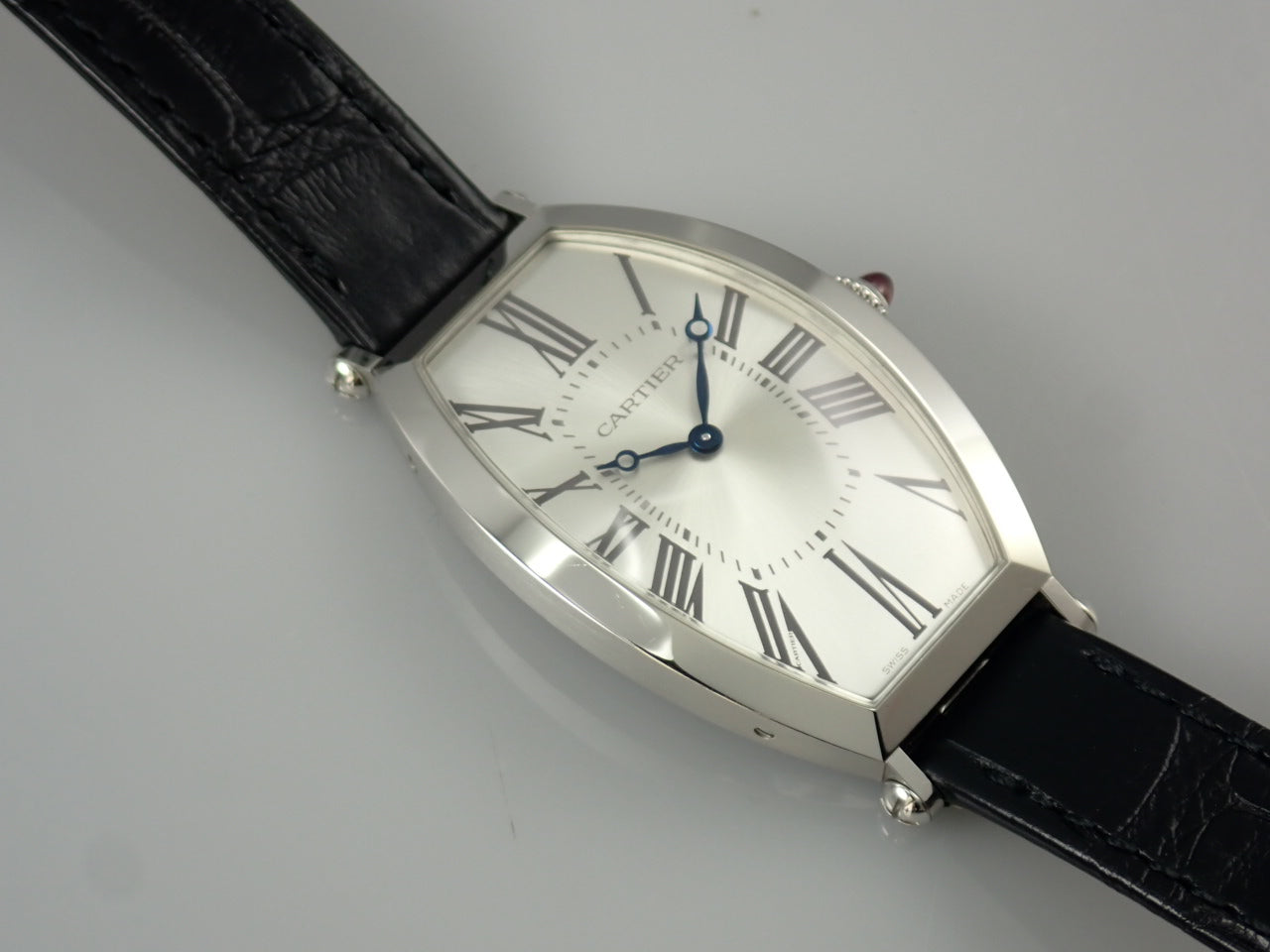 カルティエ トノーウォッチ PLATINUM Ref.WGTN0005 Cartier Tonneau