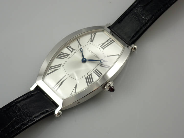 カルティエ トノーウォッチ Ref.WGTN0005 シルバー文字盤 中古 tonneau