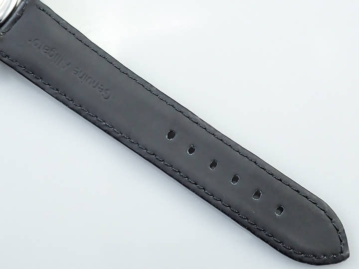 チャペック ケ デ ベルク  Ref.- シルバー文字盤 中古 R7M9MR4H