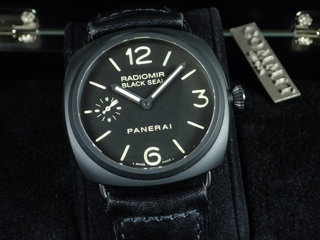 パネライ ラジオミール ブラックシール チェラミカ 45mm PAM00292