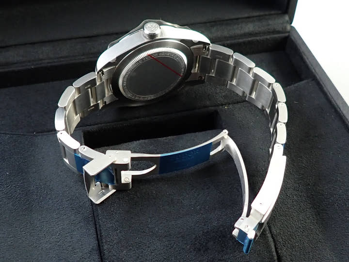 チューダー(チュードル) レンジャー Ref.79950 ブラック文字盤 未使用 3F3Z9A40